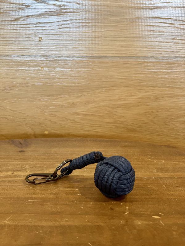 Rope knot keychain